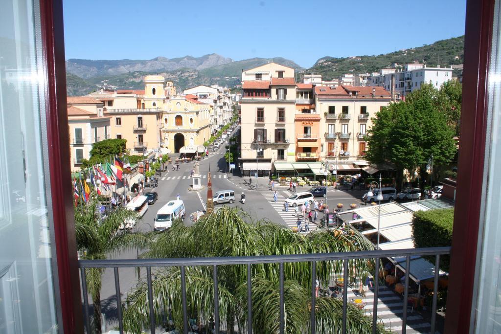Hotel La Casa Dell'Orologio - Main Square Sorrento Pokoj fotografie