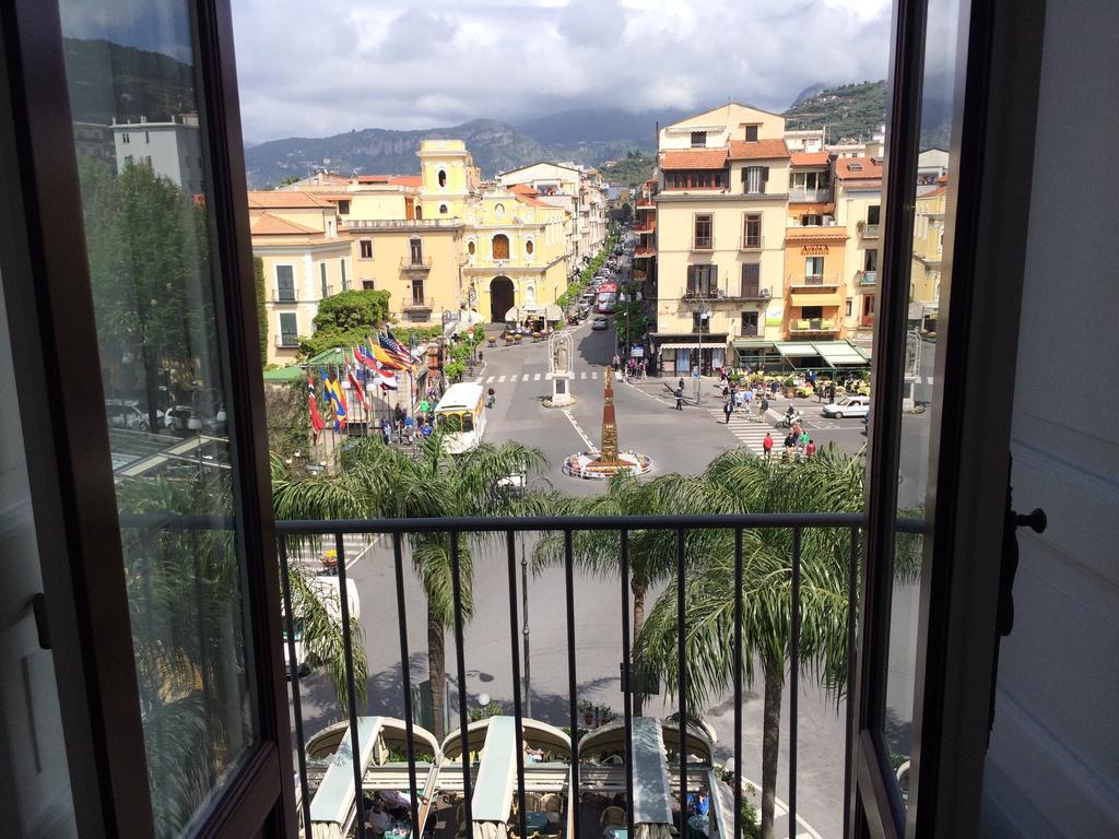 Hotel La Casa Dell'Orologio - Main Square Sorrento Pokoj fotografie